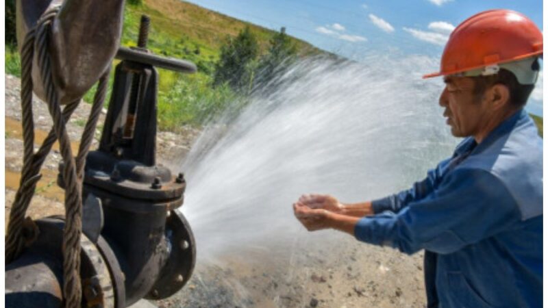 Бишкектин бир бөлүгүндө ичүүчү суу токтотулду