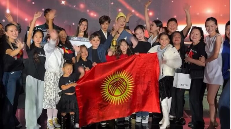 Кыргыз моделдери Түштүк Кореяда Гран-приге ээ болушту (ВИДЕО)