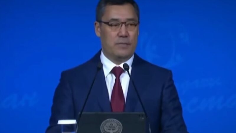 Жапаров: “Менин эң башкы милдетим – уул-кыздарыбыз улутубуздун намысын бийик көтөргөн өлкөнү куруу!”