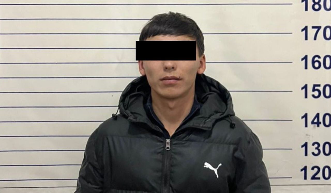 Официантты таш менен башка чапкан шектүү кармалды