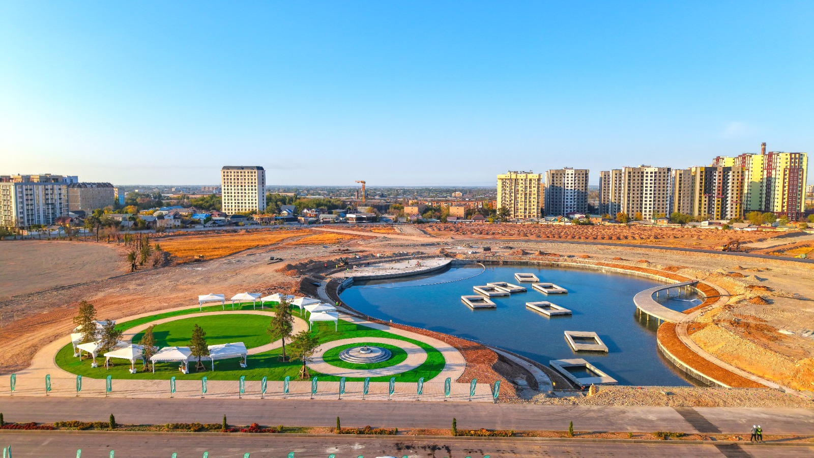 Журналисттер RCA Living компаниясынын иши менен таанышты