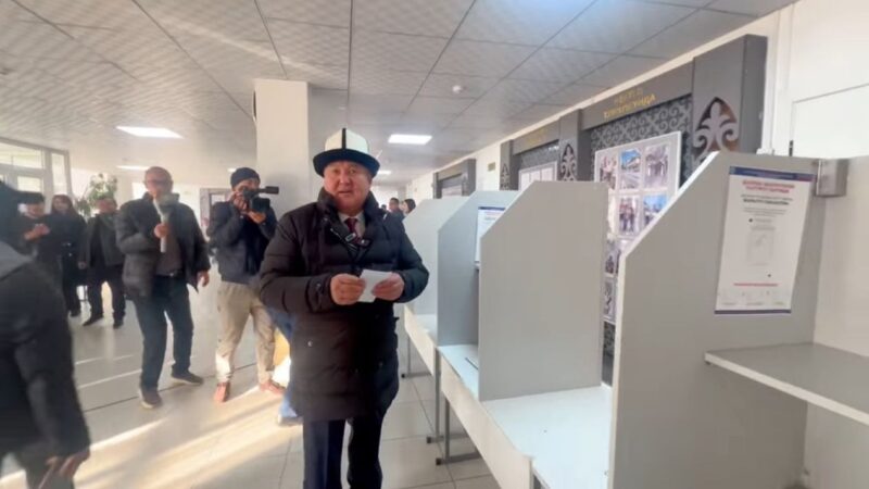 «Карамай жок». Ош шаарынын мэри Жеңишбек Токторбаев добуш берди