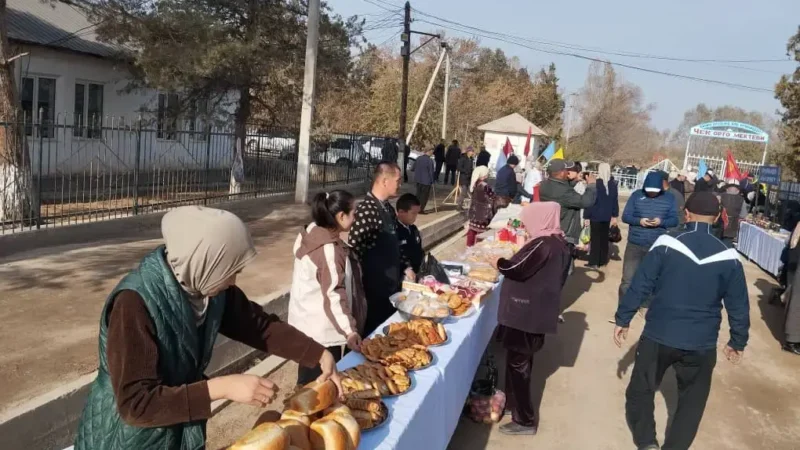 Эттин баасы 640 сом. Баткенде айыл чарба жарманкеси өтүүдө