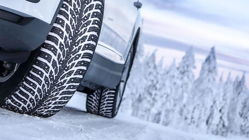 Дөңгөлөгү кышкыга алмаштырылбаган унаалар Төө-Ашууга өткөрүлбөйт