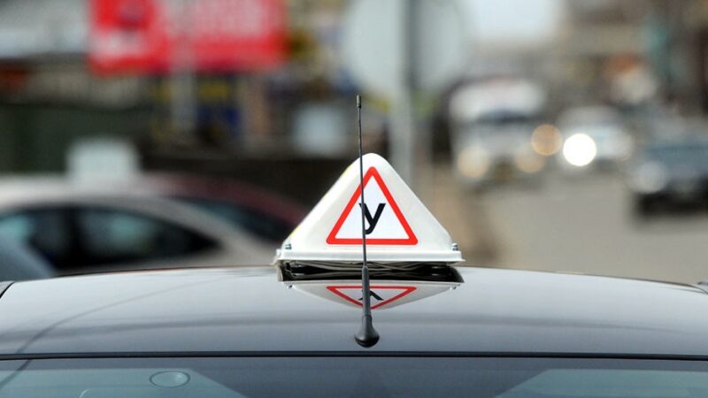 Кыргызстандагы бардык жеке менчик автомектептер жабылат