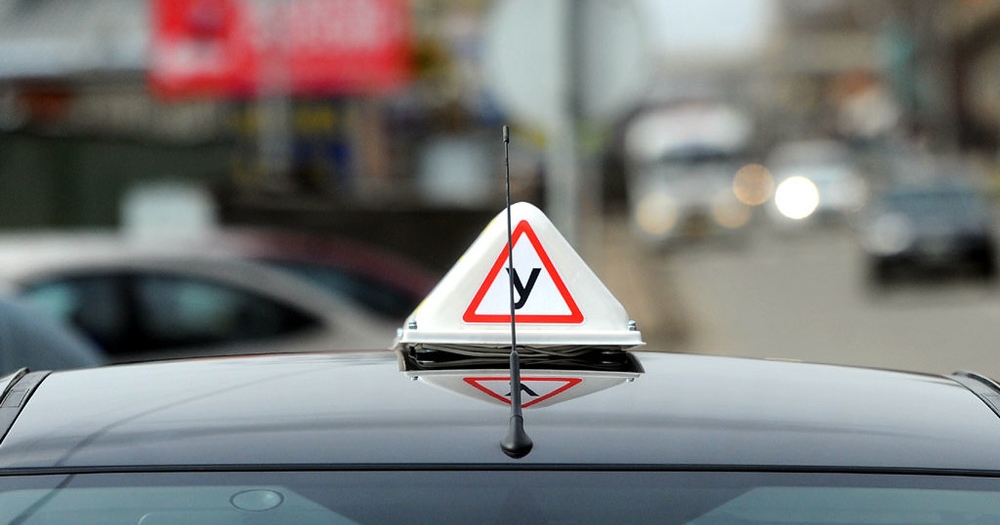 Кыргызстандагы бардык жеке менчик автомектептер жабылат