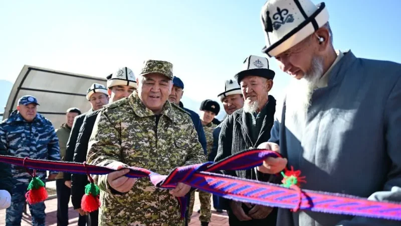 Ошто чек арачыларга жаңы кызматтык батирлер тапшырылды