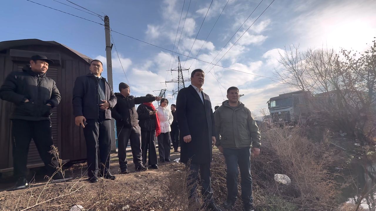 Каза болгон «Тазалык» ишканасынын кызматкерлерине акчалай жардам көрсөтүлөт