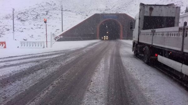 Төө-Ашууда жүк ташуучу унааларга киргизилген чектөө алынды