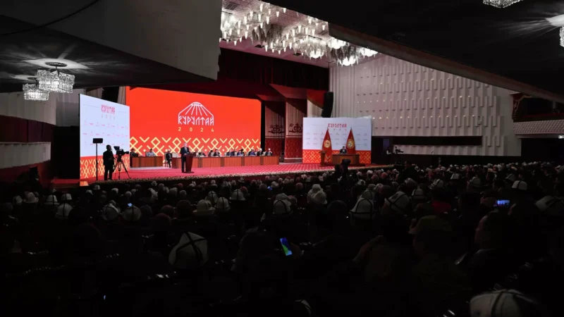 Сизден башкасы иштейби өзү? Курултайдагы делегаттардын өзгөчө сунуш, суроолору