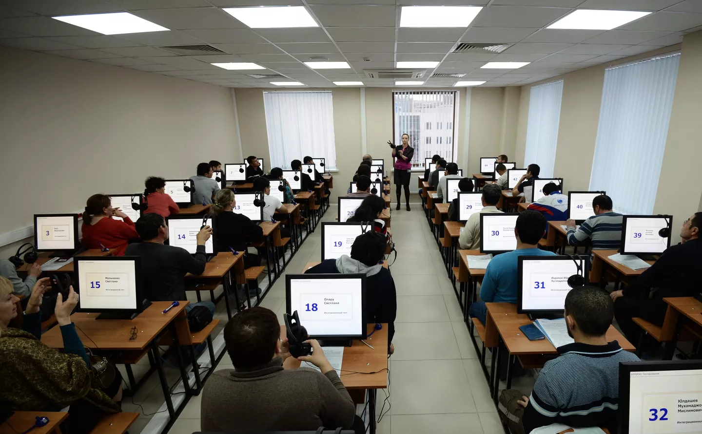 Россияда 1-январдан тарта мигранттардын тил билүүсү тест менен текшериле баштайт