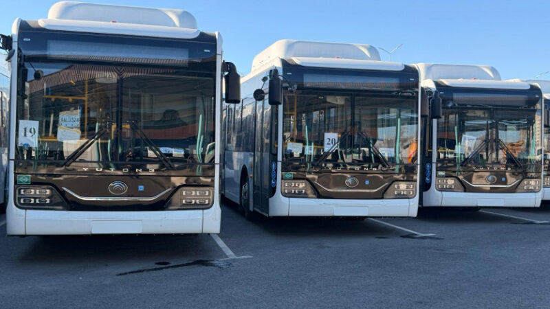 Бишкекке Кытайдан 95 жаңы автобус алып келинди