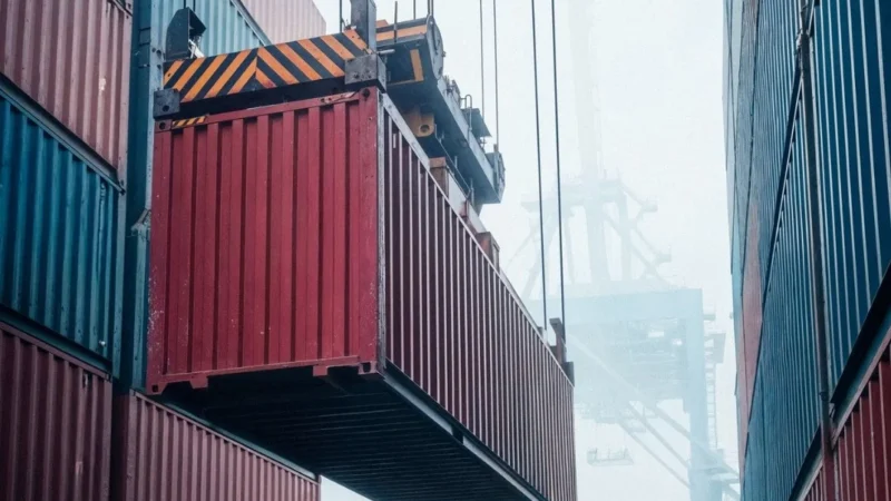 Кытайдан 34 контейнер мыйзамсыз ташылып келген