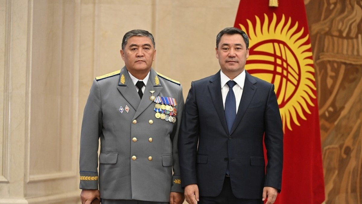 Президент чек ара маселелерин чечүүдө Камчыбек Ташиевге ыраазычылык билдирди