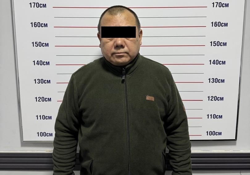 ИИМдин Күзөт кызматынын башчысы пара алуу менен кармалды