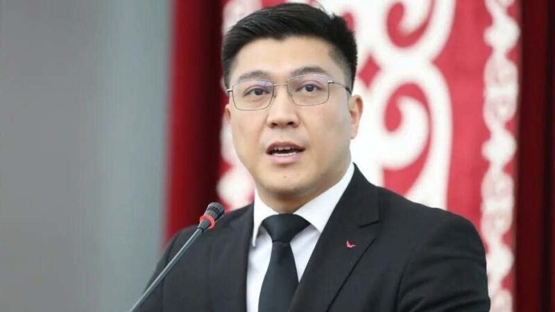 Бактияр Орозов министр кызматынан бошотулду