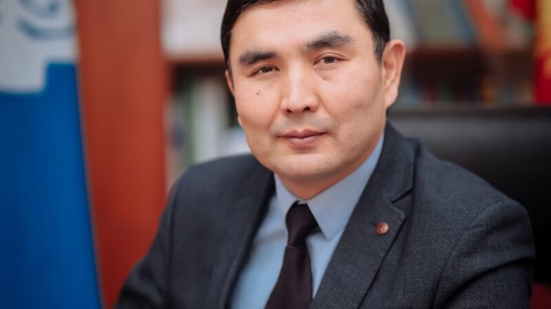 Мирлан Чыныбаев кайрадан КМТУнун ректору болуп дайындалды