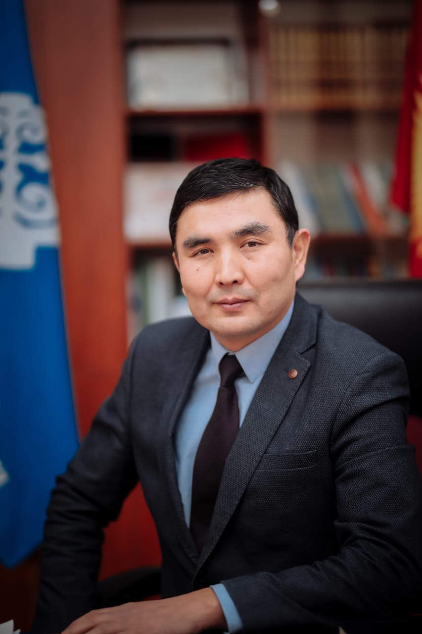 Мирлан Чыныбаев кайрадан КМТУнун ректору болуп дайындалды