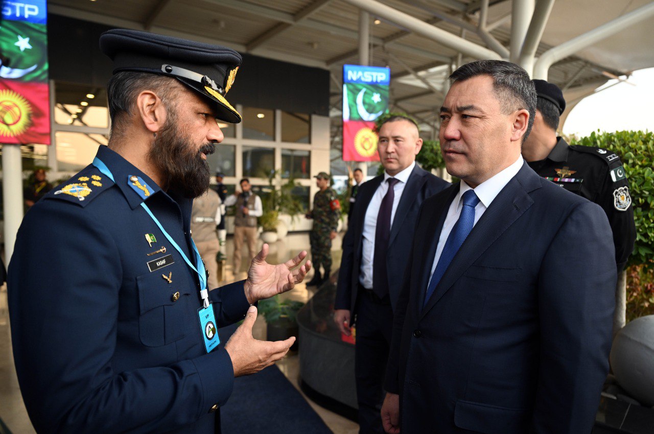 Садыр Жапаров Исламабаддагы Аэрокосмостук илим жана технологиялар улуттук паркына барды