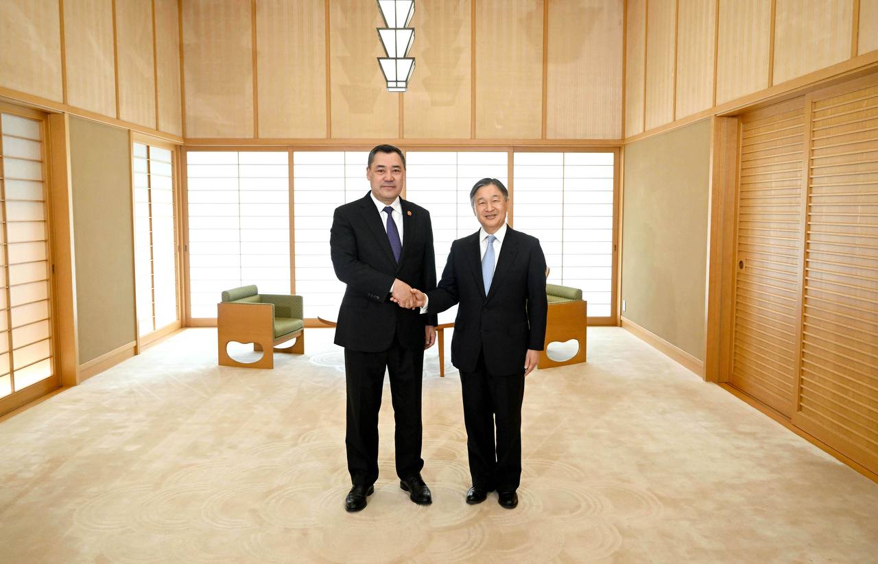 Президент Садыр Жапаров Япониянын Императору Нарухито менен жолугушту