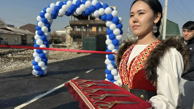 Ошто жаңы асфальтталган Супаналиев көчөсү пайдаланууга берилди