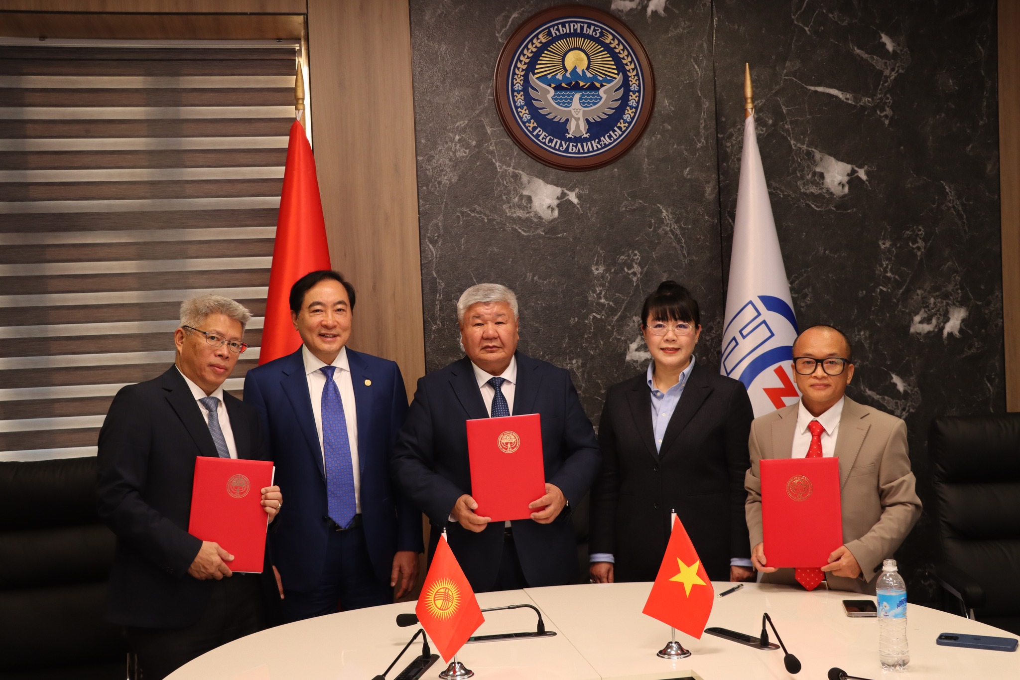 Күн электр станциясын куруу боюнча долбоорлор ишке ашырылууда