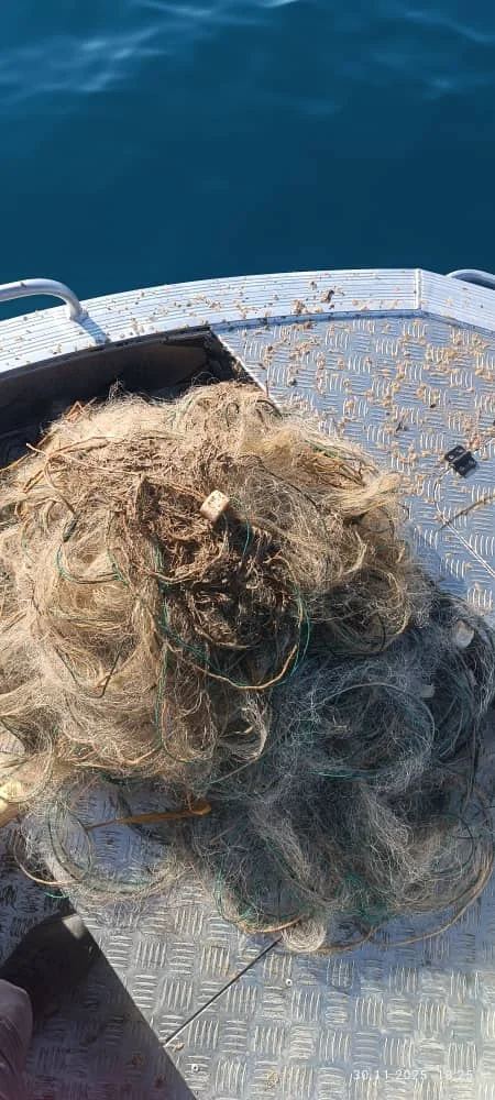 Ысык-Көлдөн 400 метр синтетикалык тор алынды