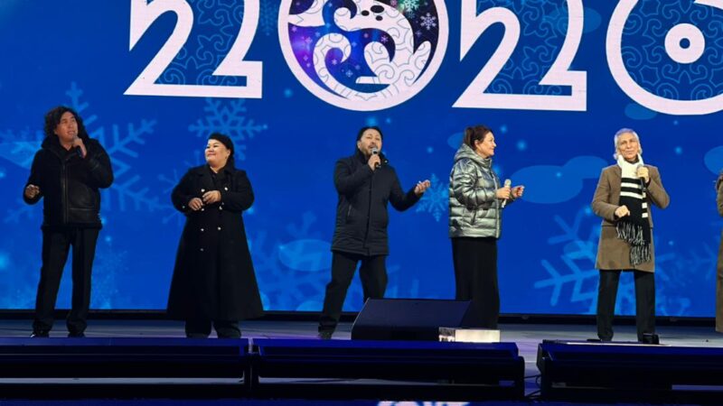 Бишкек шаардык мэриясынын жаңы жылдык балатысы өткөрүлдү (ВИДЕО)