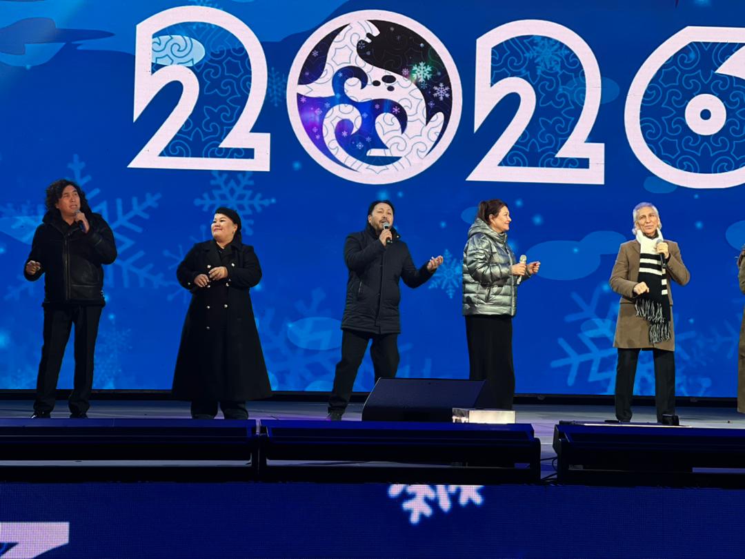 Бишкек шаардык мэриясынын жаңы жылдык балатысы өткөрүлдү (ВИДЕО)