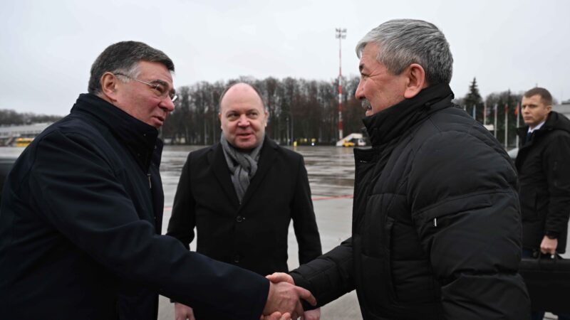 Адылбек Касымалиев иш сапары менен Россияга барды