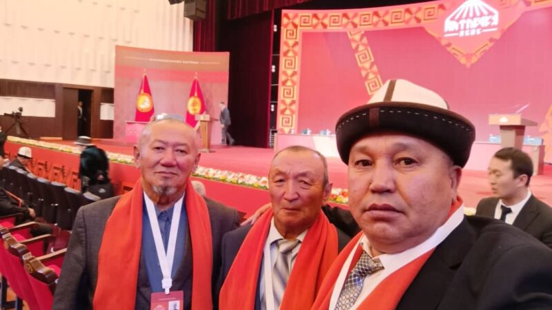 Тогуз-Тородон келген делегат: Казарманга “Туристтик шаар” макамын берүүнү суранабыз