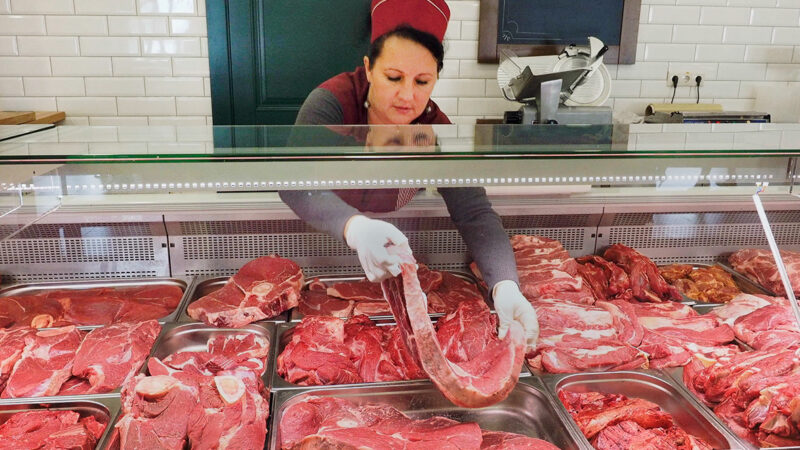 Кыргызстанда эттин кымбатташына жол берилбейт