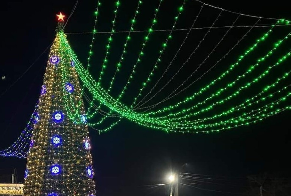 Бүгүн Баткенде жаңы жылдык балатынын оту жандырылат