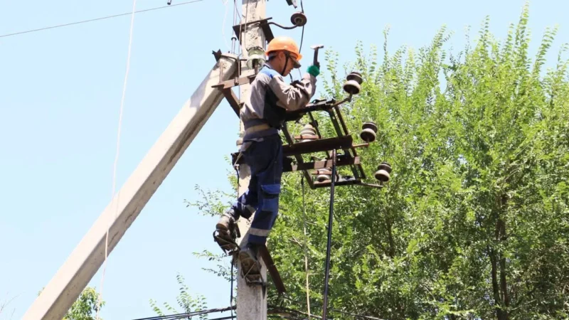 Бишкекте 12 айдын ичинде 1917 трансформатор оңдолду