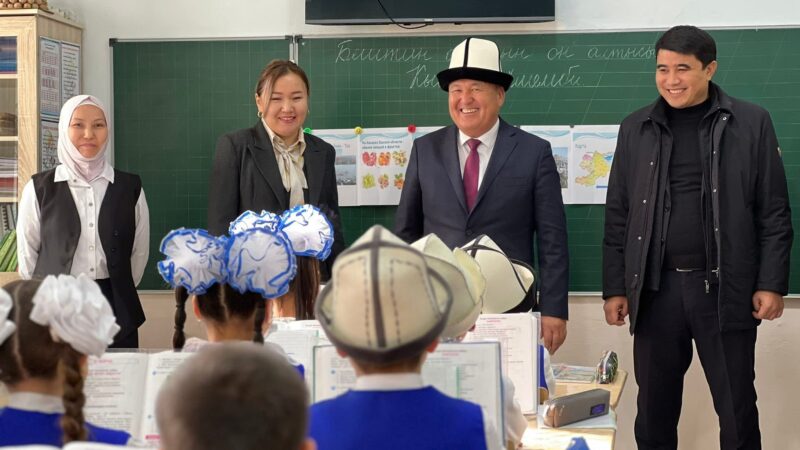 Салижан Жигитов мектебинин аймагындагы курулуштар алынып, айланасы тосулду