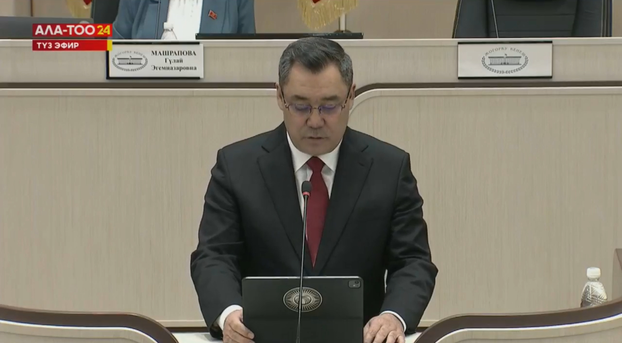 “Ыплас иштерди сиздер кайталабасаңыздар!” Жапаров депутаттарга чакырык жасады