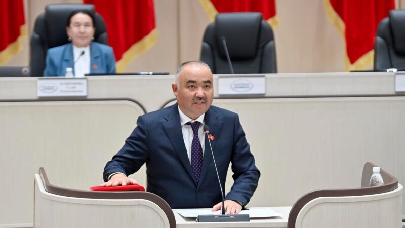 Төрага: ЖКда конструктивдүү сындар айтылып, элдин үнү угулуп турушу керек