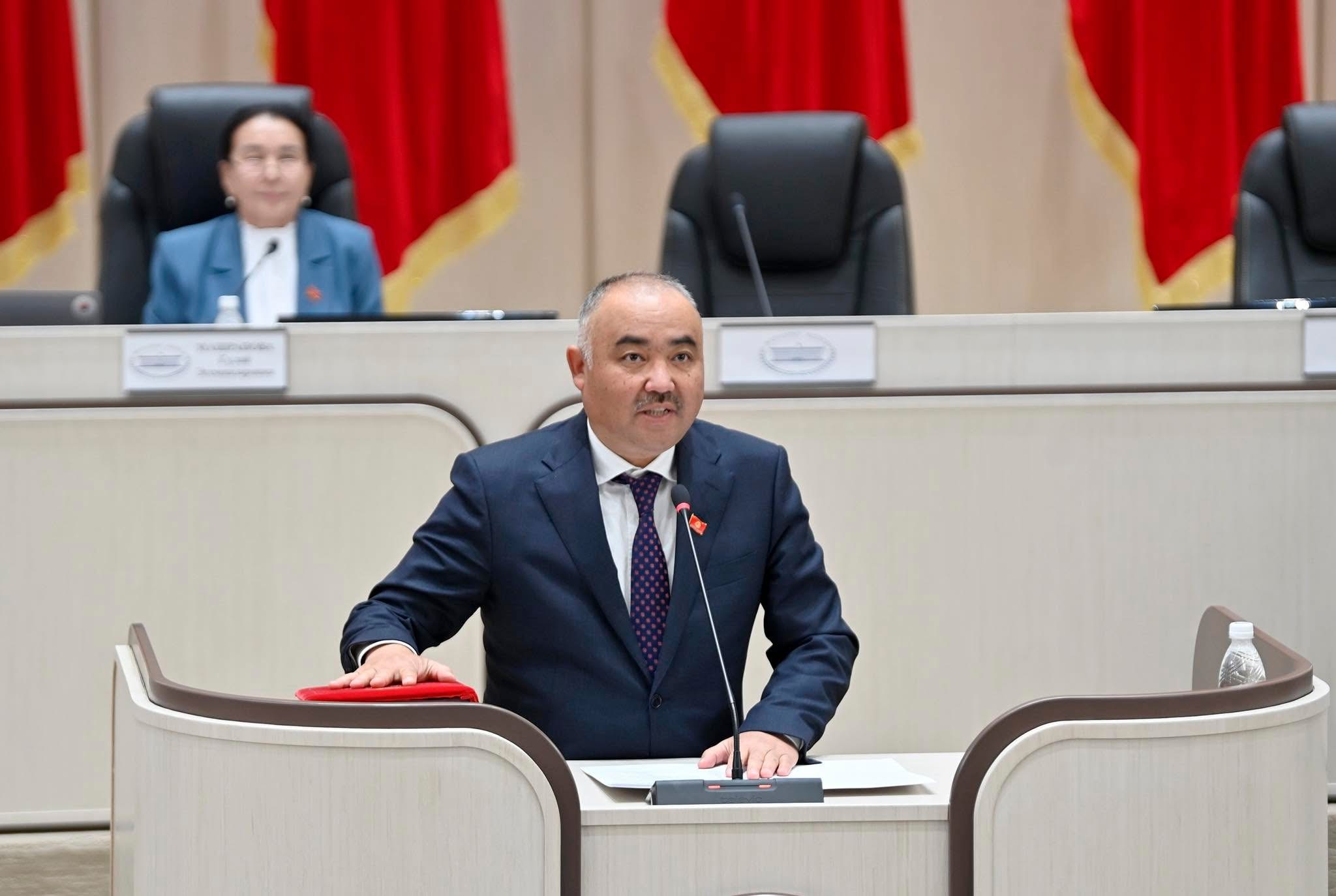 Төрага: ЖКда конструктивдүү сындар айтылып, элдин үнү угулуп турушу керек