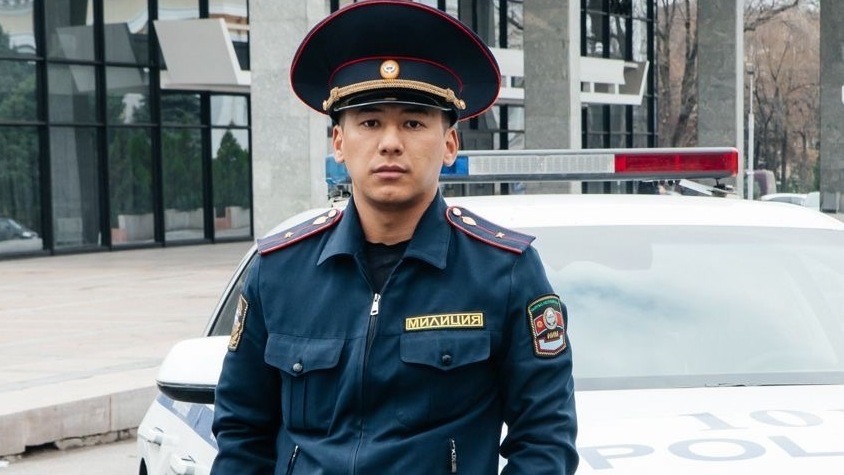 Мирлан Таалайбеков асфальтты сапатсыз төшөгөн жумушчуга протокол түздү