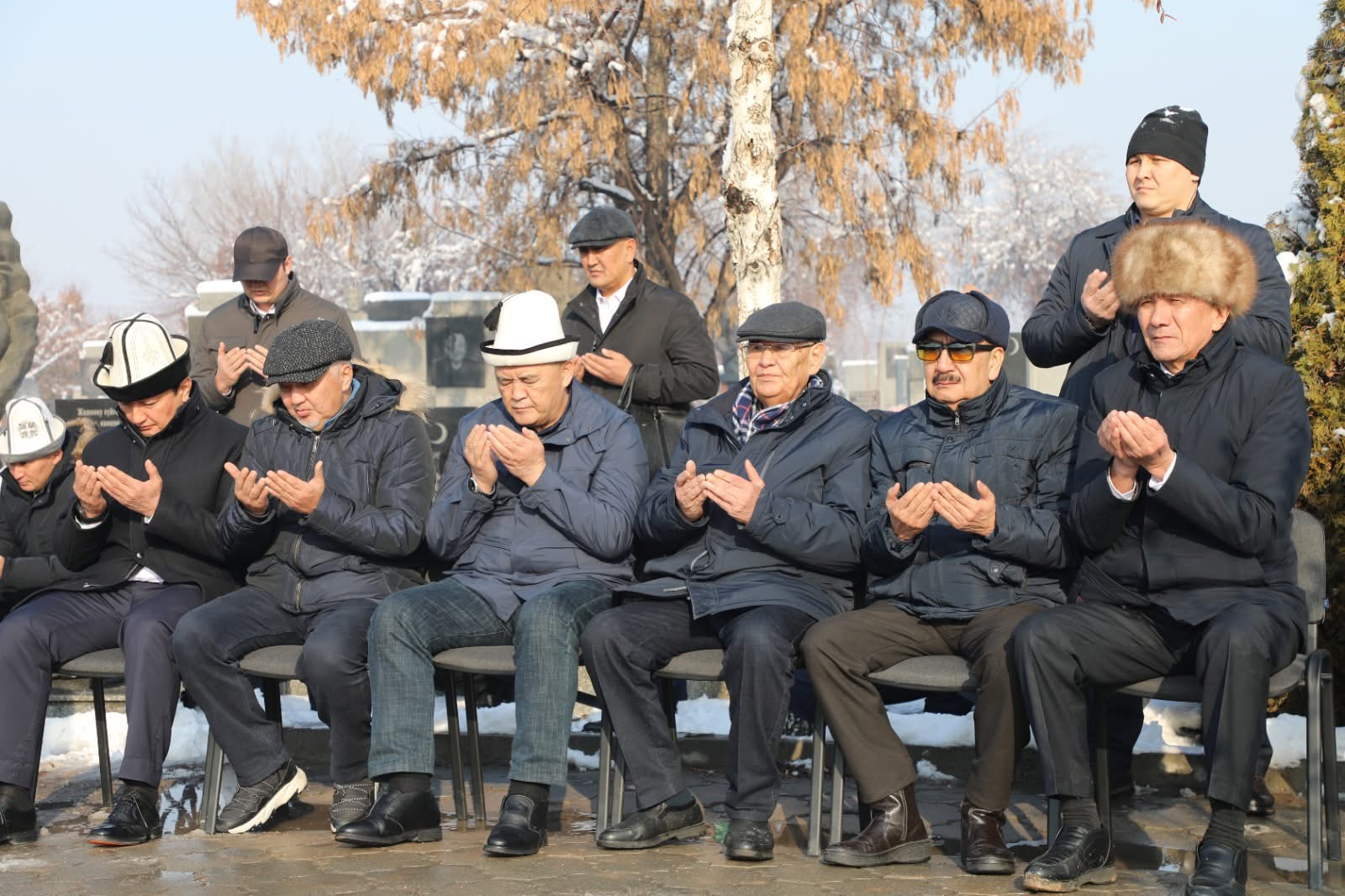 Генерал Бошкоев Жоомартты акыркы сапарга узатуу зыйнаты болуп өттү