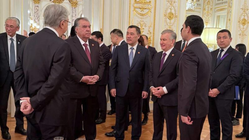 Садыр Жапаров Токиодо өтө турчу саммиттин алдындагы иш-чарага катышты