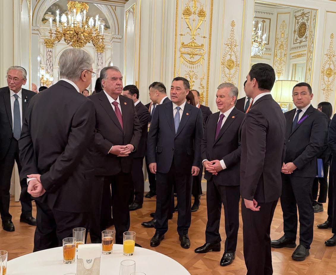 Садыр Жапаров Токиодо өтө турчу саммиттин алдындагы иш-чарага катышты