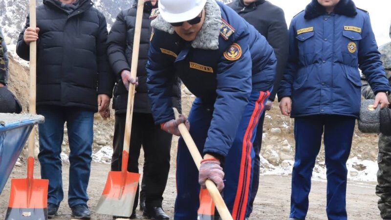 Ноокаттагы “Кыргыз-Ата” паркында саркынды сууларды тазалоочу курулушка капсула салынды