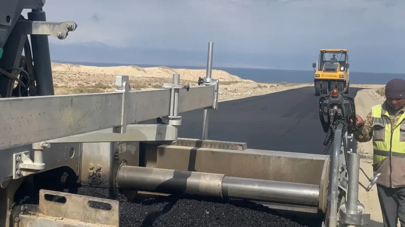 Транспорт министрлиги 1 жылда 1 миң 545 км жолго асфальт төшөп, рекорд койду