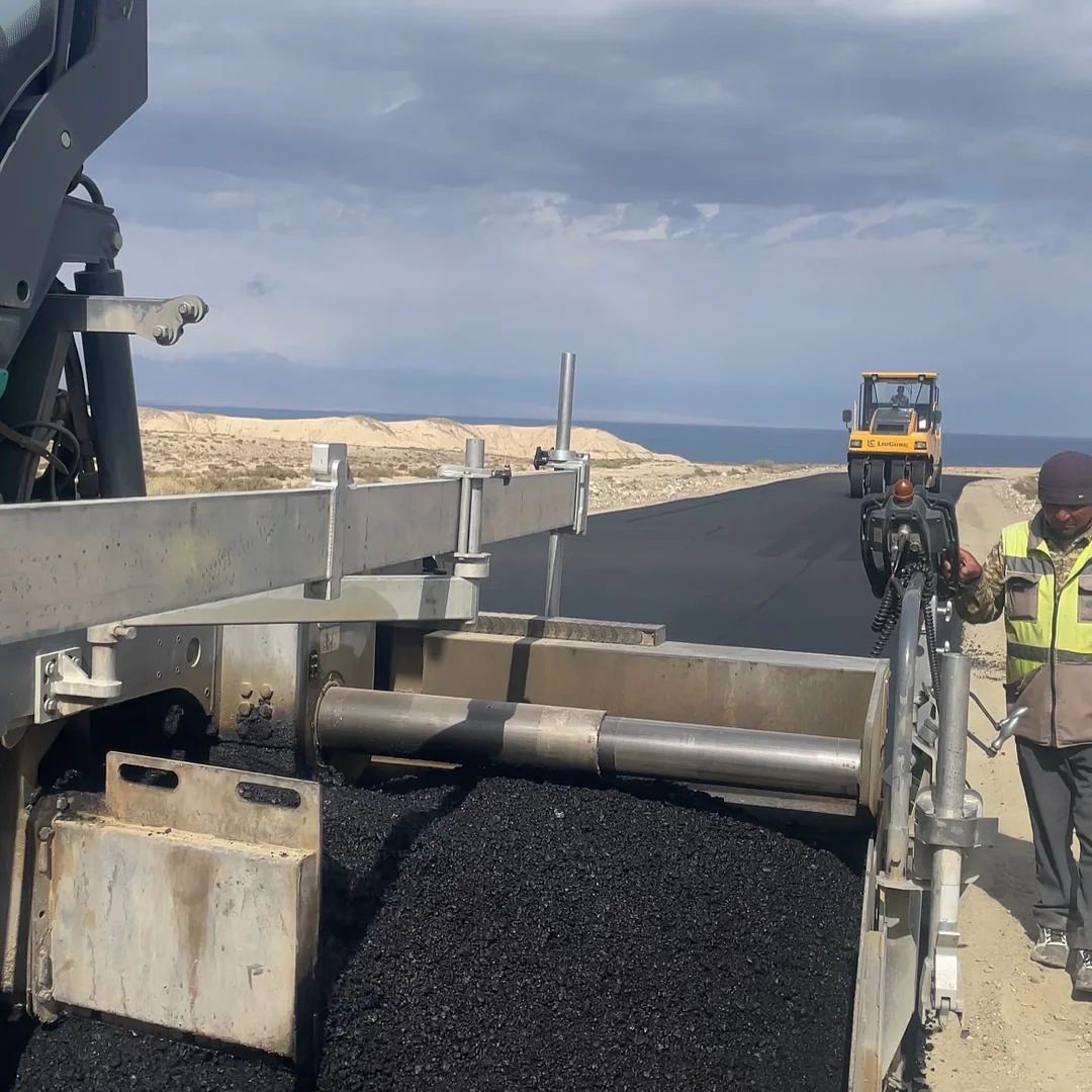 Транспорт министрлиги 1 жылда 1 миң 545 км жолго асфальт төшөп, рекорд койду