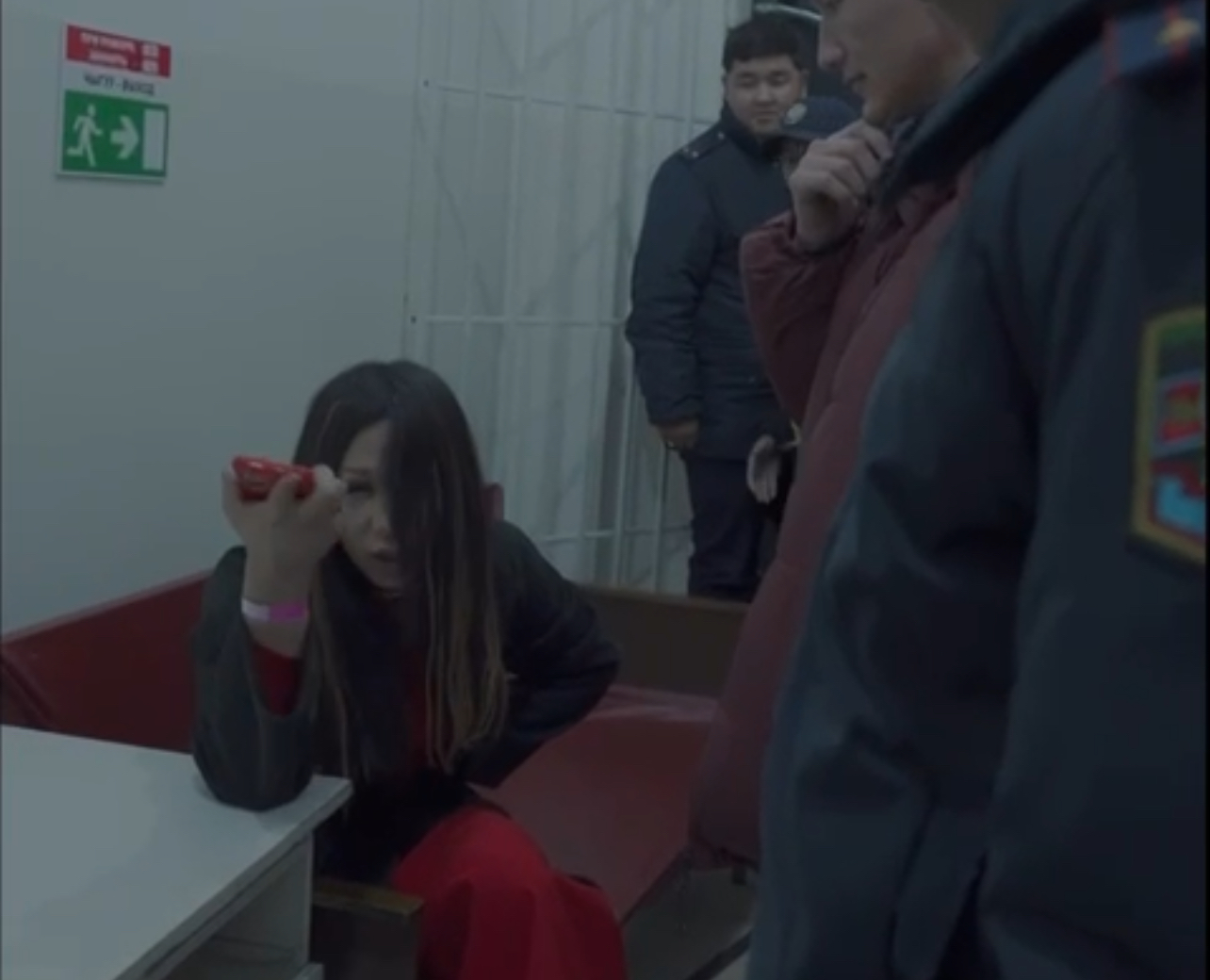 Бишкекте түнкү клбуда мушташкан эки жаран кармалды