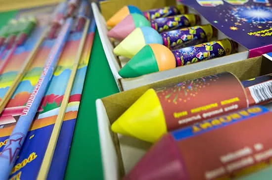 Пиротехникалык рейд: Мыйзамсыз фейерверк саткандар кармалат