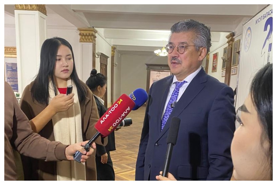 Жогорку окуу жайлардын ректорлорунун “Уңгужол улуттук идеясын ишке ашырууда жогорку билим берүүнүн ролу” аталышындагы форуму өткөрүлдү