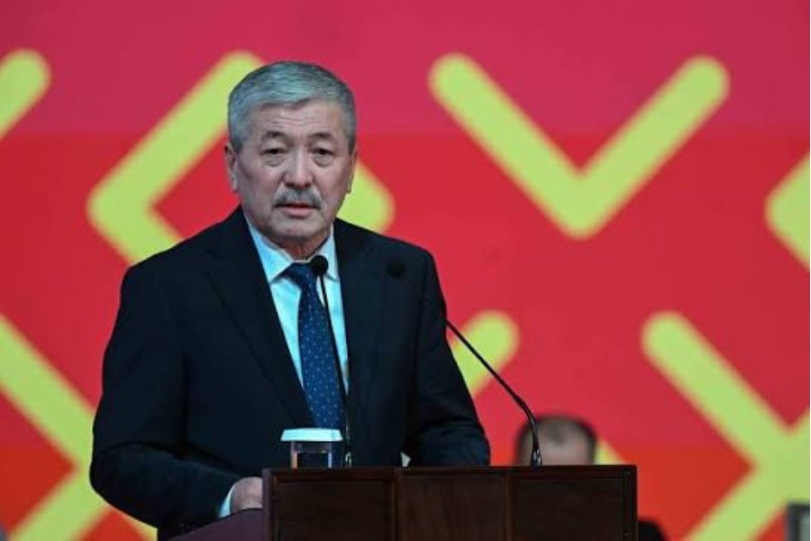 Адылбек Касымалиев Эл аралык тоолор күнү менен куттуктады