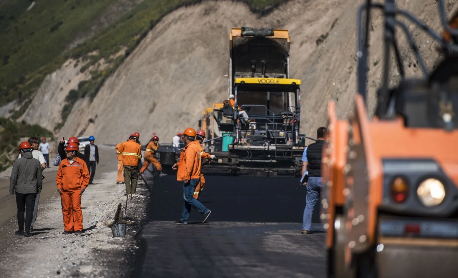 Быйыл Кыргызстанда жол салууга 54 млрд сом жумшалды